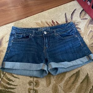 Arden B Jean Shorts, size 8